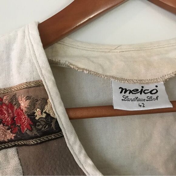 Vintage Linen Bavarian Blouse and Skirt by MEICO (42) - Picture 14 of 16